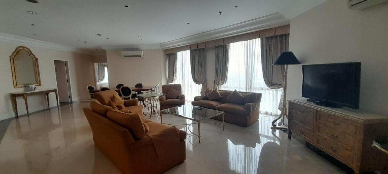 Apartment Batavia & Serviced